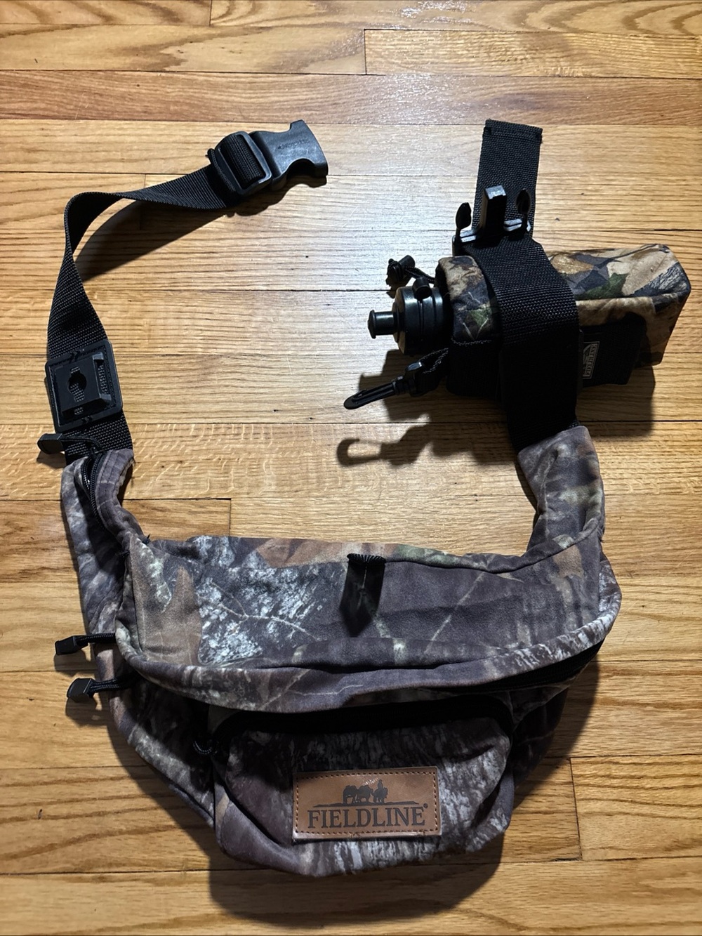 Fieldline Camo Fanny Pack Hunting Tactical Camouflage w Water Bottle preowned